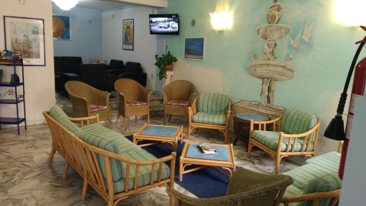 Villa Athena Giardini-Naxos Exterior foto
